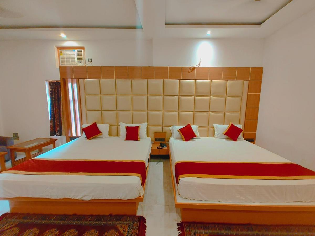Avadh Sunshine Palace Hotel And Resort Ayodhya Exterior photo