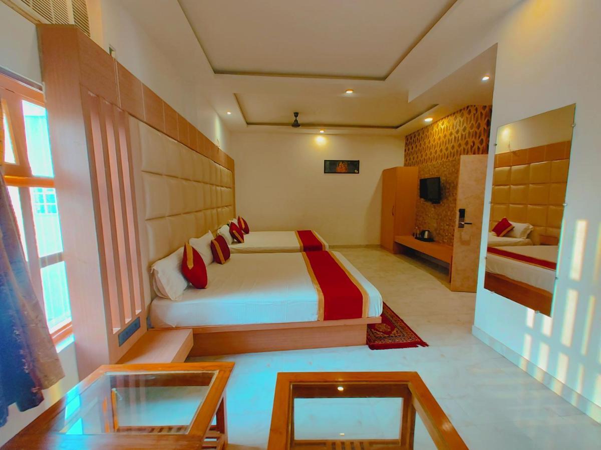 Avadh Sunshine Palace Hotel And Resort Ayodhya Exterior photo