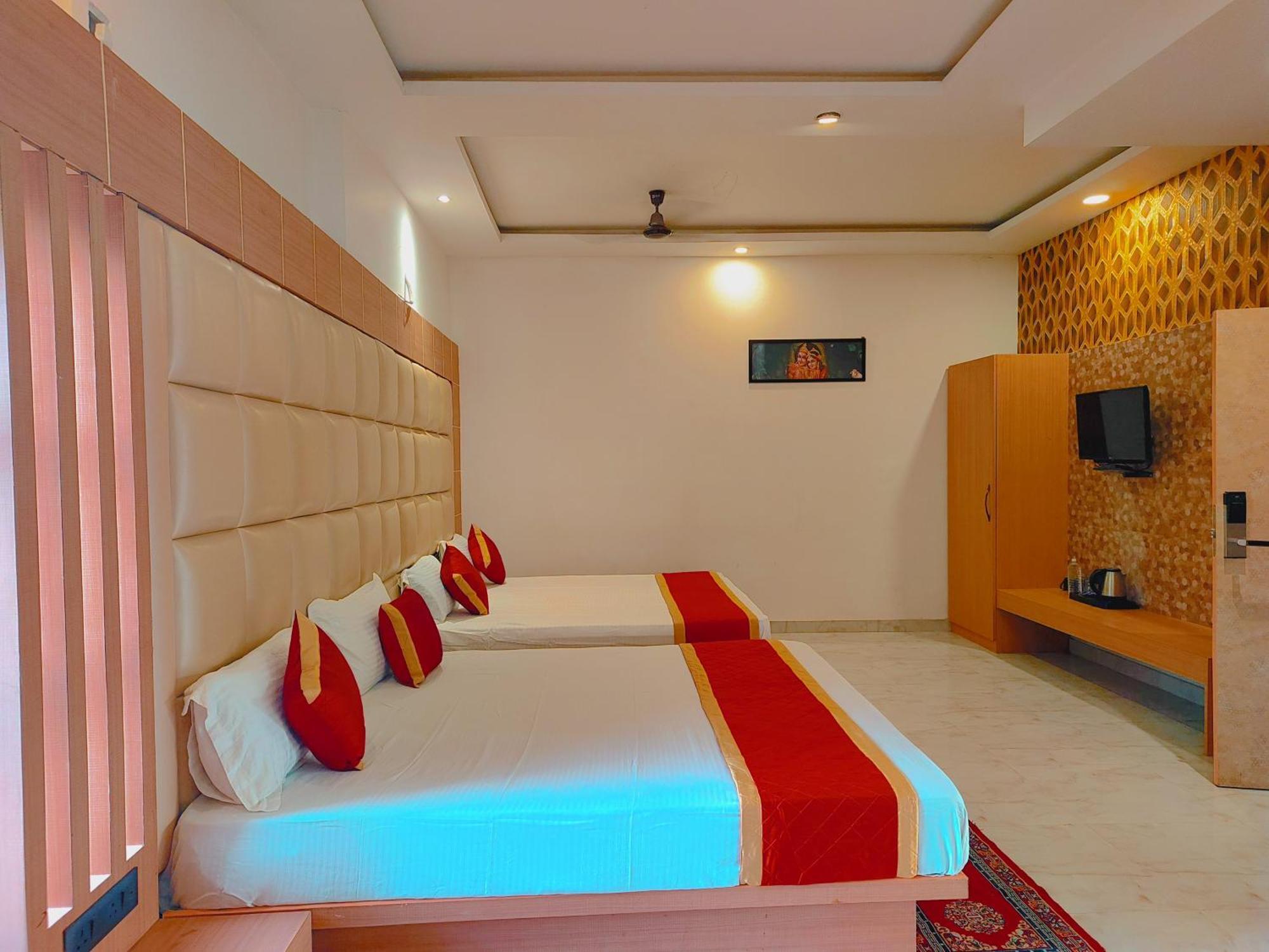 Avadh Sunshine Palace Hotel And Resort Ayodhya Exterior photo
