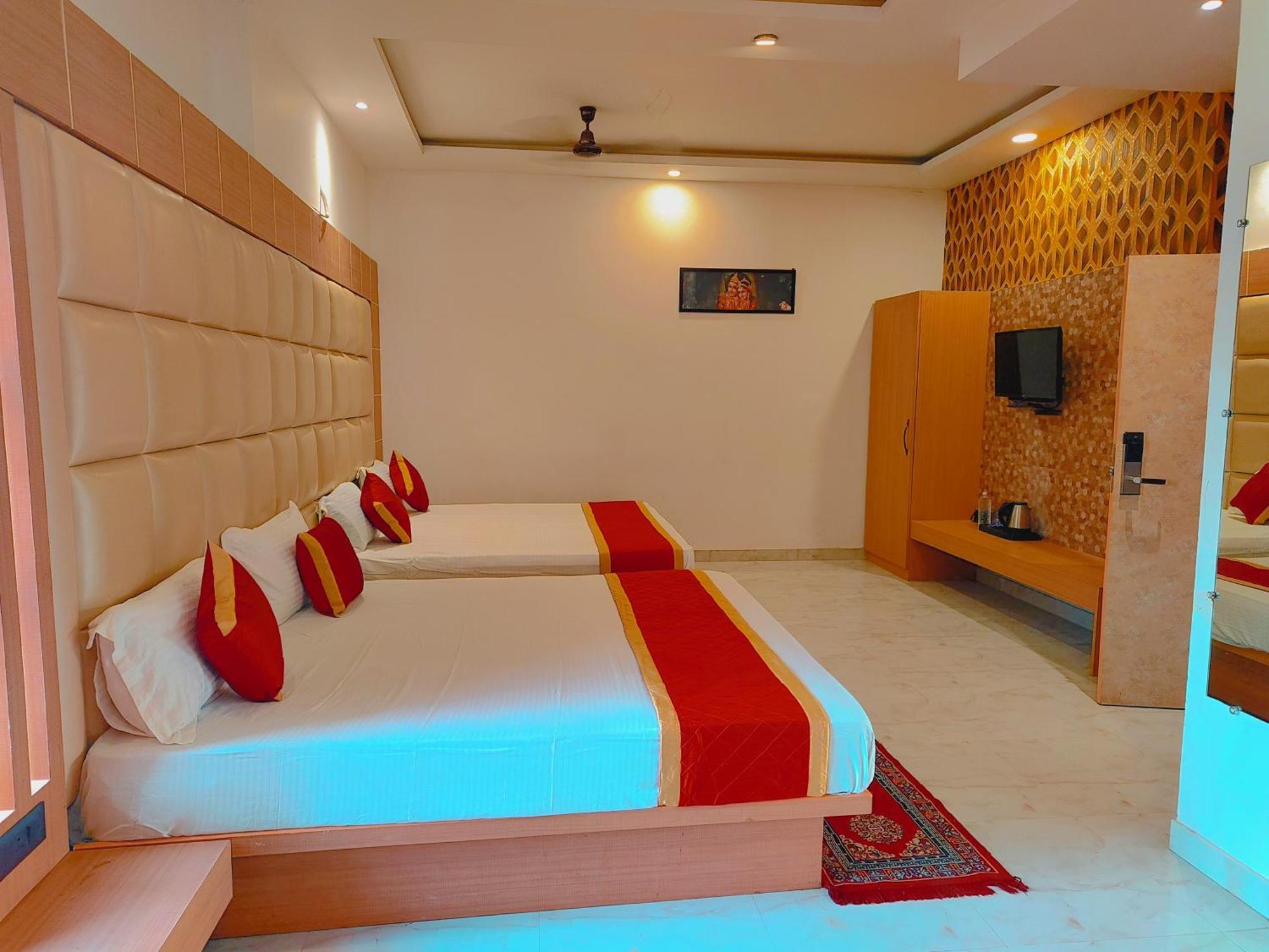 Avadh Sunshine Palace Hotel And Resort Ayodhya Exterior photo